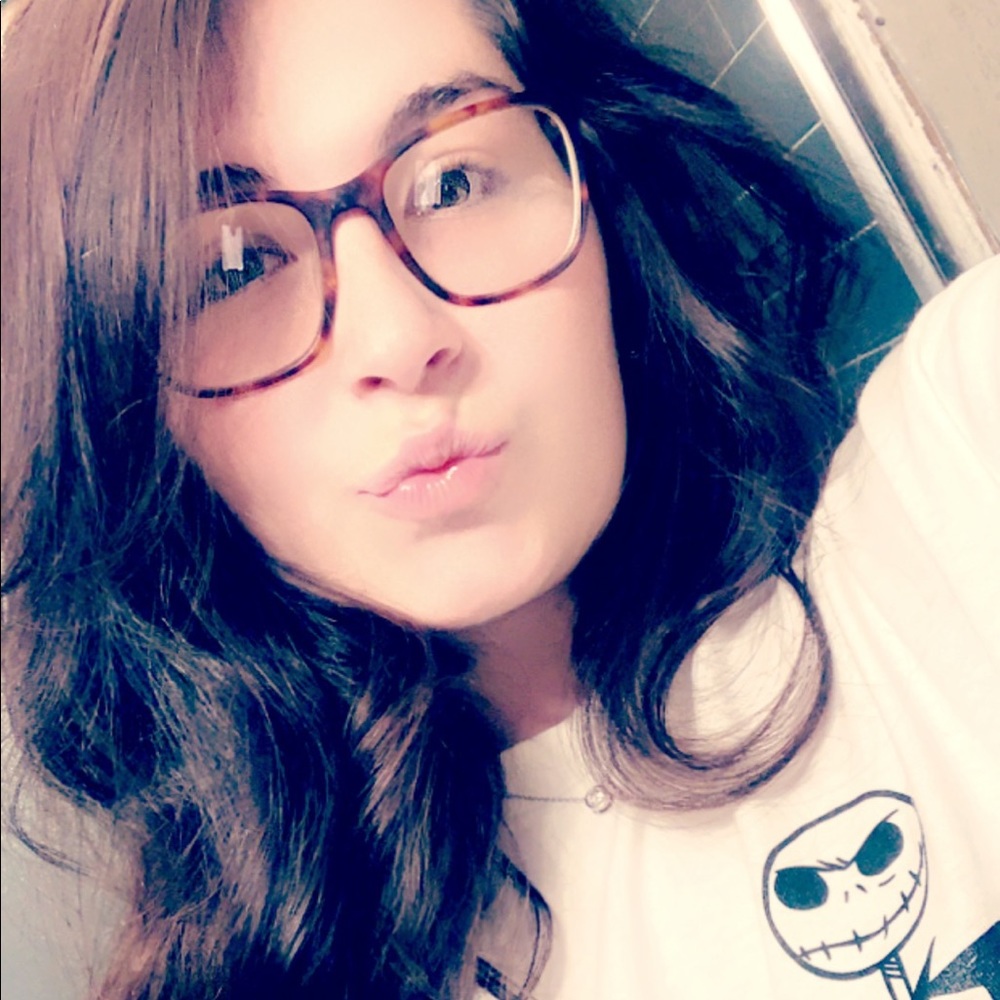 Meet your Posher, Tori